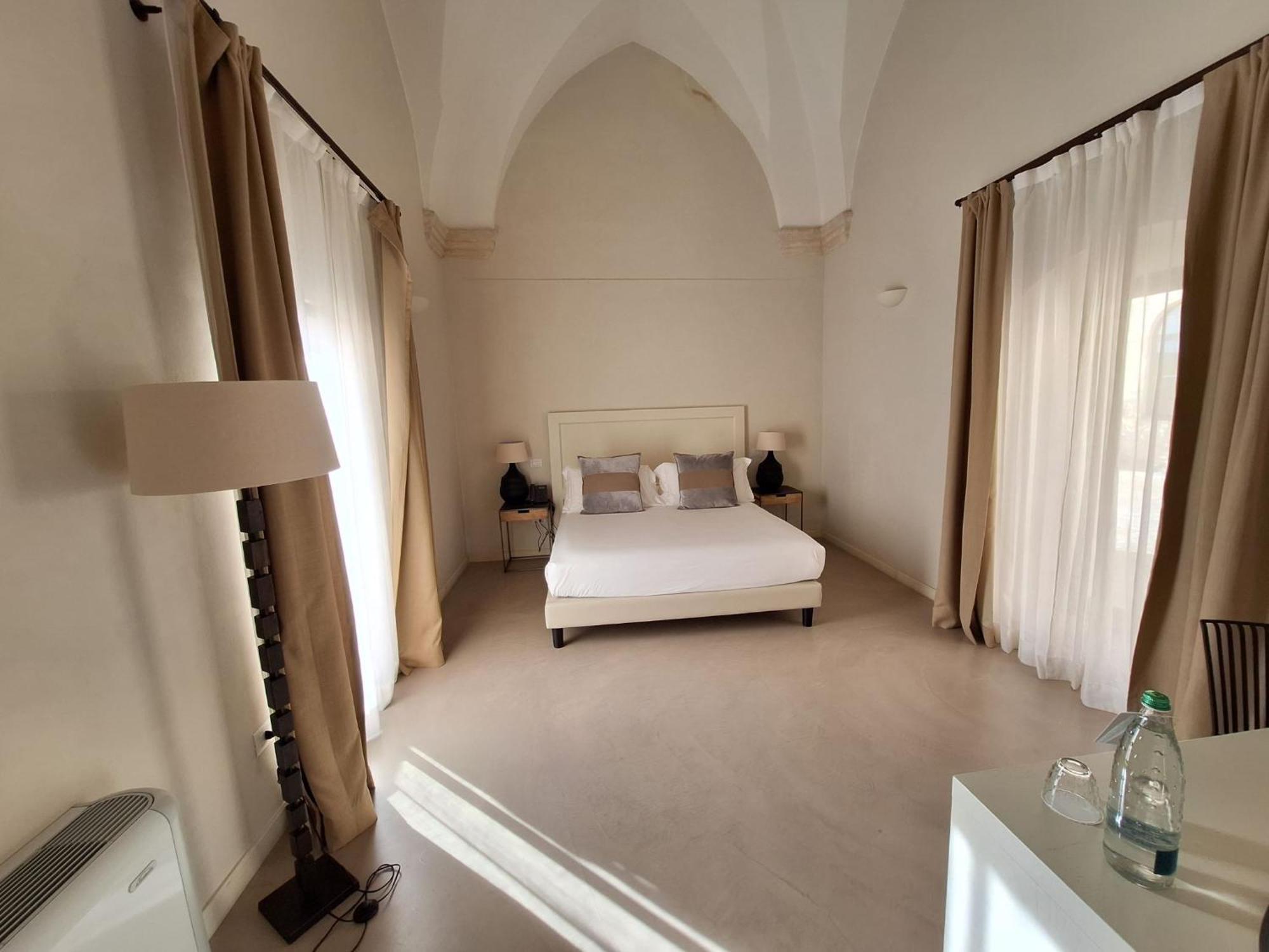 Chiostro dei Domenicani - Dimora Storica Lecce Esterno foto