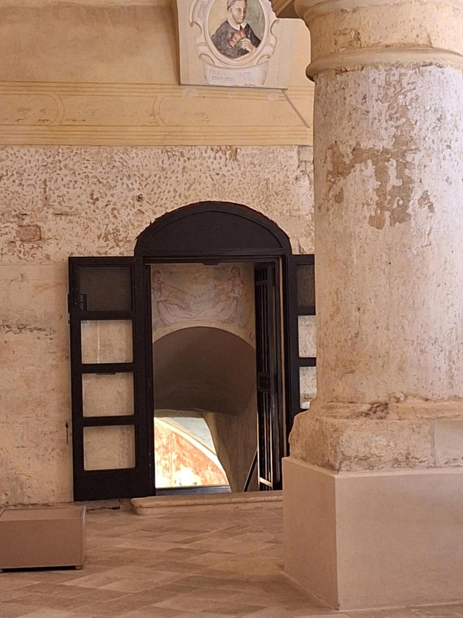 Chiostro dei Domenicani - Dimora Storica Lecce Esterno foto